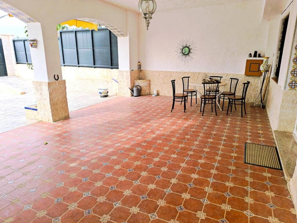 4 chambre Villa/Maison à vendre à Petrel / Petrer avec piscine garage - 330 000 € (Ref: 9395880)