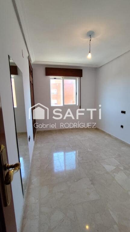 4 chambre Appartement à vendre à Badajoz ville avec garage - 210 000 € (Ref: 9395881)