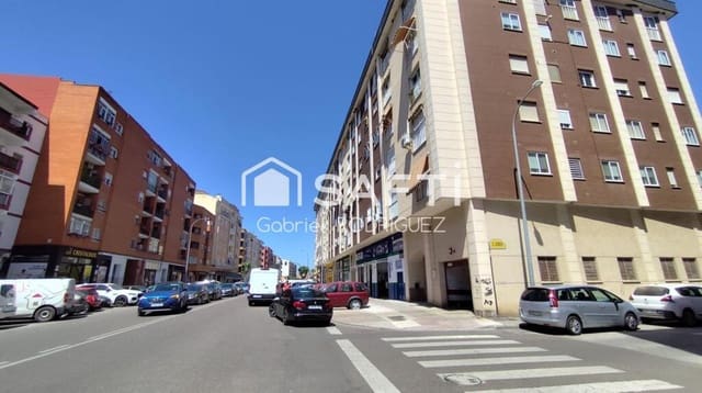 4 sypialnia Apartament na sprzedaż w San Roque - Ronda Norte, Miasto Badajoz z garażem - 210 000 € (Ref: 9395881)