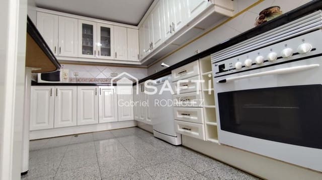 4 sypialnia Apartament na sprzedaż w San Roque - Ronda Norte, Miasto Badajoz z garażem - 210 000 € (Ref: 9395881)