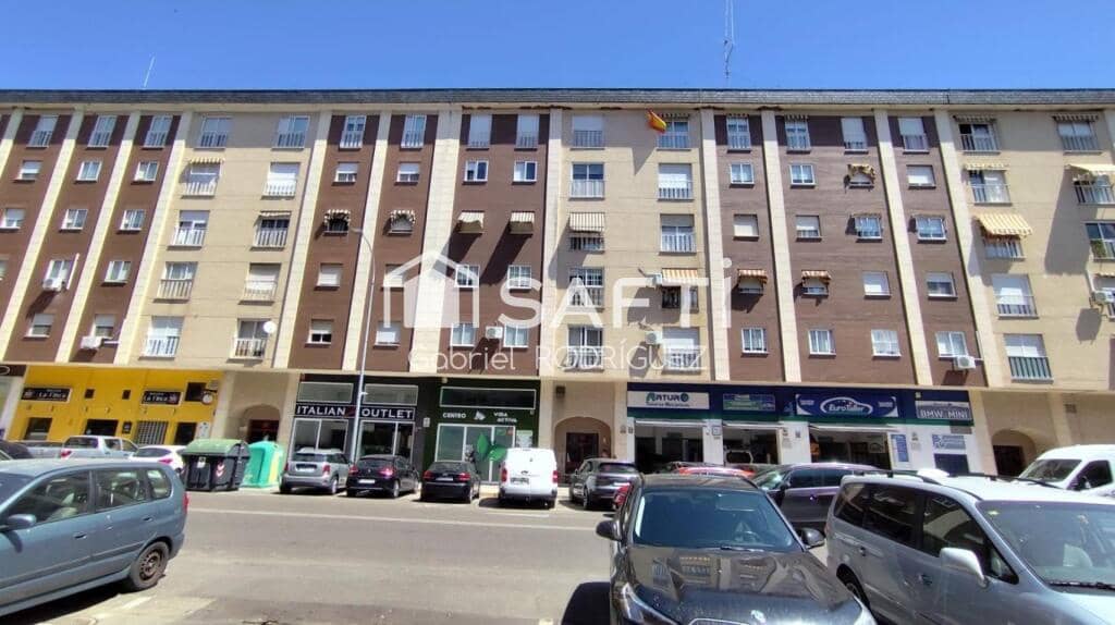 4 chambre Appartement à vendre à Badajoz ville avec garage - 210 000 € (Ref: 9395881)
