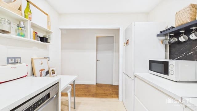 3 slaapkamer Appartement te koop in Plaça de Toros, Palma de Mallorca - € 365.000 (Ref: 9395882)