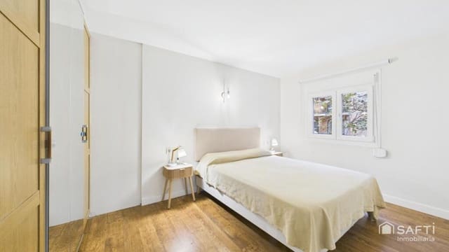 3 slaapkamer Appartement te koop in Plaça de Toros, Palma de Mallorca - € 365.000 (Ref: 9395882)