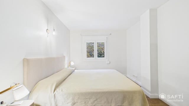 3 slaapkamer Appartement te koop in Plaça de Toros, Palma de Mallorca - € 365.000 (Ref: 9395882)