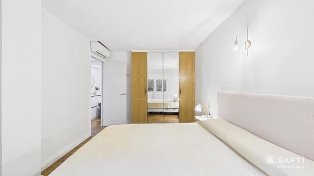 3 slaapkamer Appartement te koop in Plaça de Toros, Palma de Mallorca - € 365.000 (Ref: 9395882)