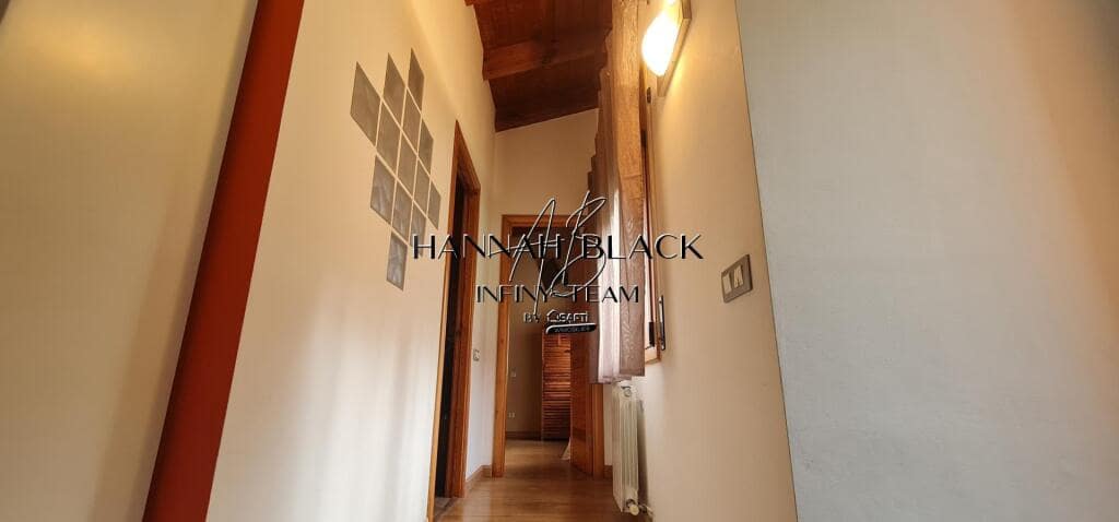 3 camera da letto Villa in vendita in Vallirana con piscina garage - 599.000 € (Rif: 9395883)