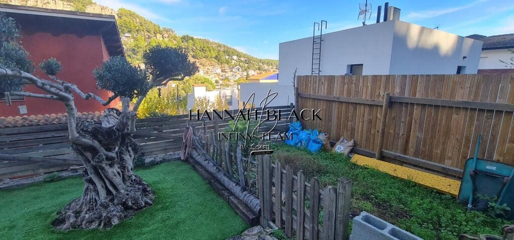 3 camera da letto Villa in vendita in Vallirana con piscina garage - 599.000 € (Rif: 9395883)