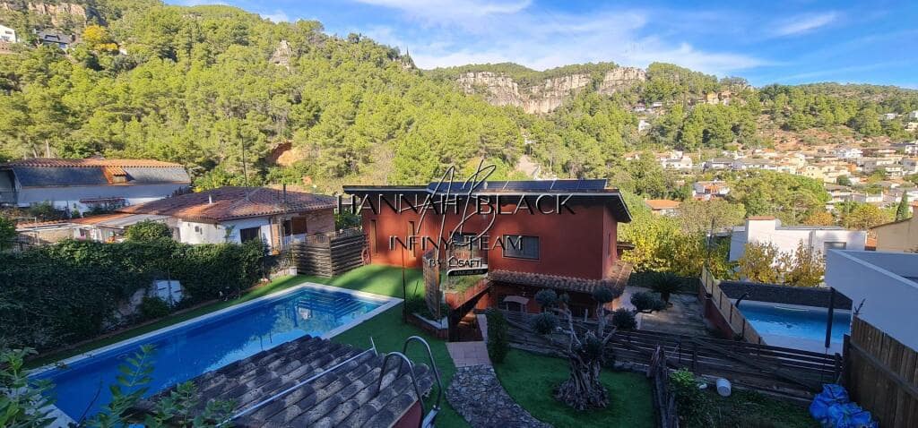 3 camera da letto Villa in vendita in Vallirana con piscina garage - 599.000 € (Rif: 9395883)