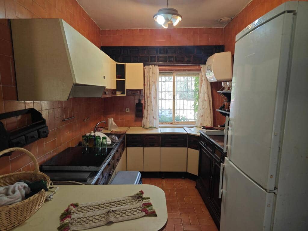 4 sovrum Villa till salu i Duron - 220 000 € (Ref: 9395889)