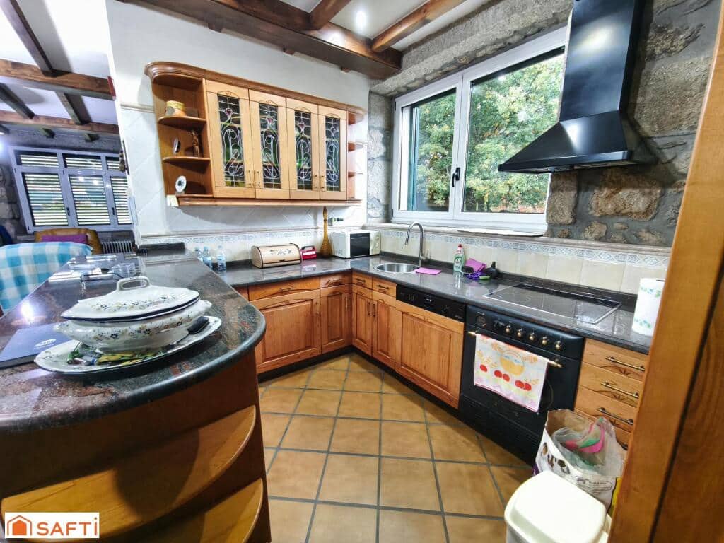 4 soverom Finca/Herregård til salgs i O Carballino med garasje - € 370 000 (Ref: 9395890)