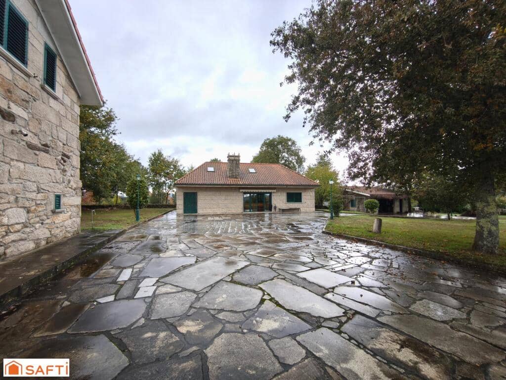 4 soverom Finca/Herregård til salgs i O Carballino med garasje - € 370 000 (Ref: 9395890)