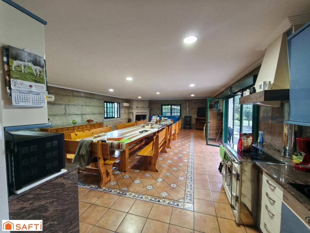 4 soverom Finca/Herregård til salgs i O Carballino med garasje - € 370 000 (Ref: 9395890)