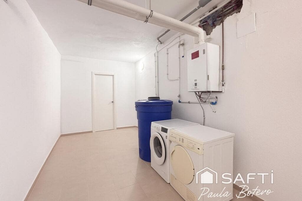 4 makuuhuone Huvila myytävänä paikassa Sant Pere de Ribes mukana uima-altaan 
autotalli - 750 000 € (Ref: 9395891)