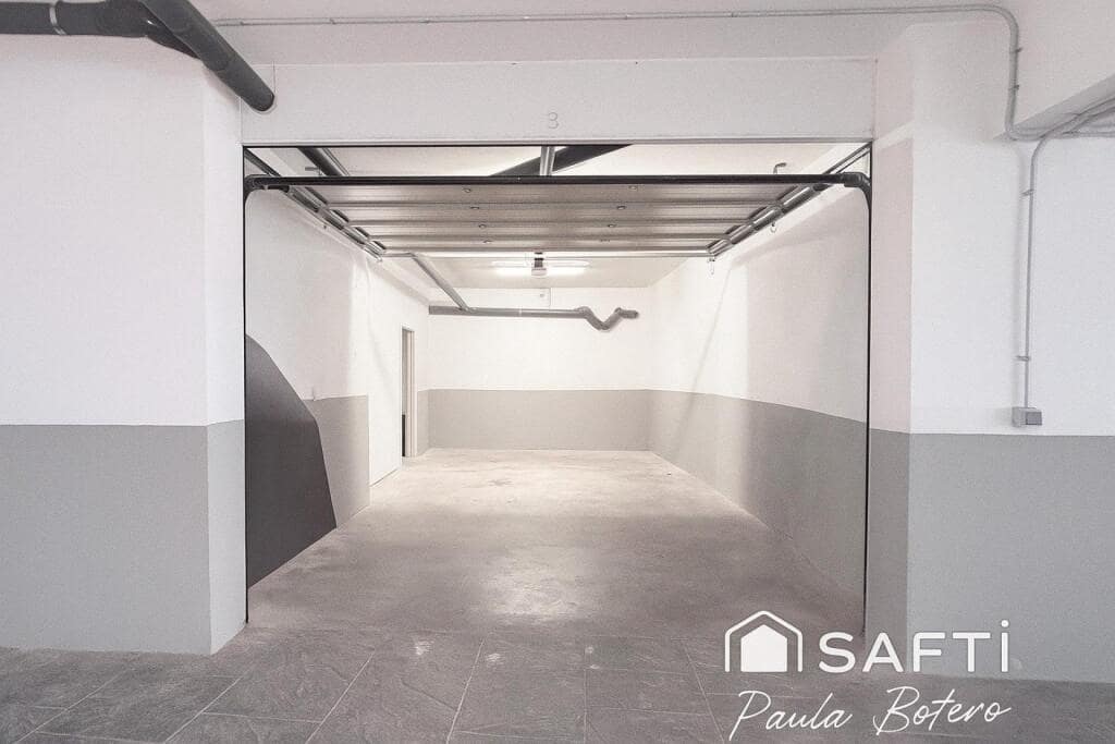 4 makuuhuone Huvila myytävänä paikassa Sant Pere de Ribes mukana uima-altaan 
autotalli - 750 000 € (Ref: 9395891)