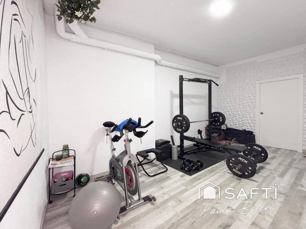 4 makuuhuone Huvila myytävänä paikassa Sant Pere de Ribes mukana uima-altaan 
autotalli - 750 000 € (Ref: 9395891)