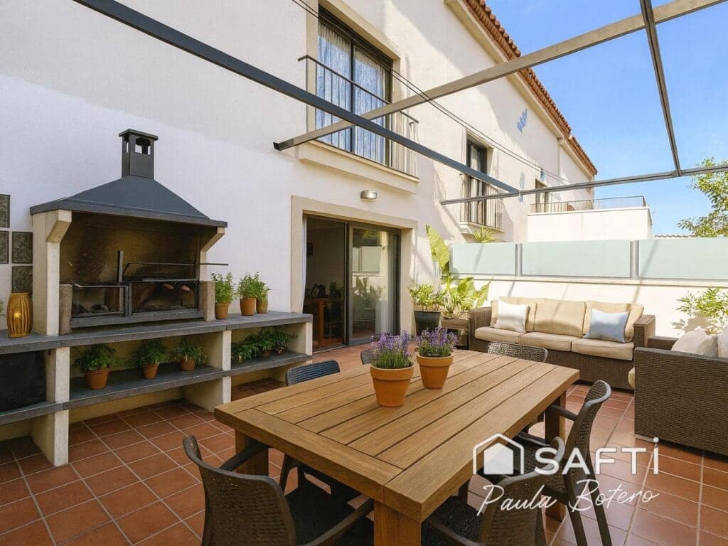 4 makuuhuone Huvila myytävänä paikassa Sant Pere de Ribes mukana uima-altaan 
autotalli - 750 000 € (Ref: 9395891)