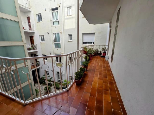 3 sypialnia Apartament na sprzedaż w Blanes z basenem - 184 000 € (Ref: 9395892)