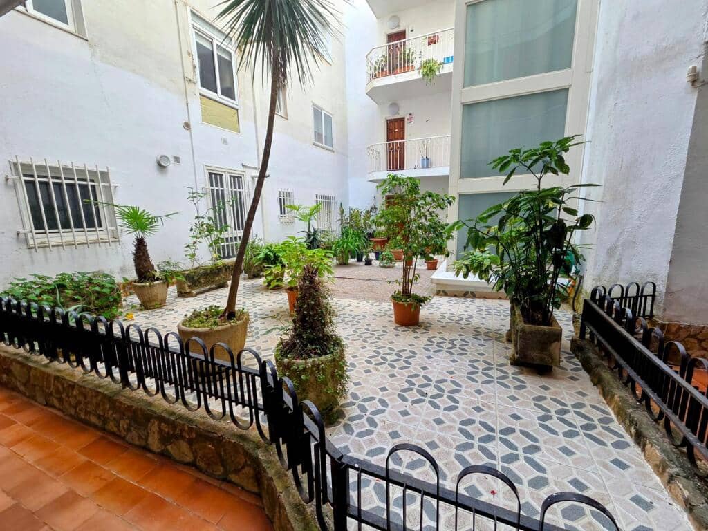 3 sypialnia Apartament na sprzedaż w Blanes z basenem - 184 000 € (Ref: 9395892)