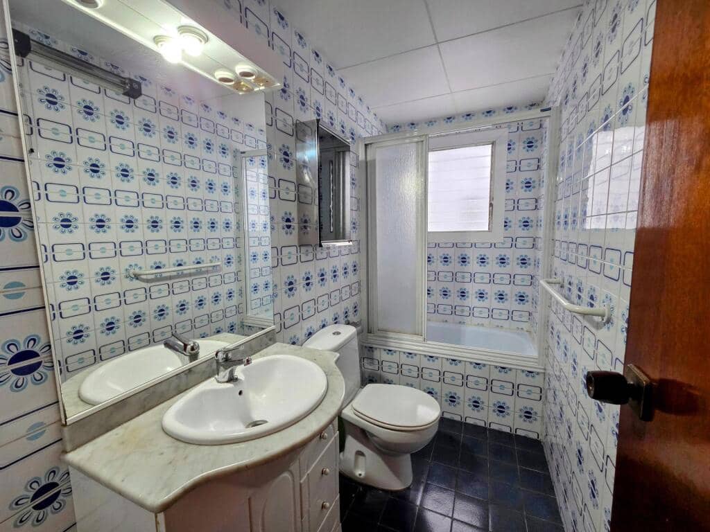 3 sypialnia Apartament na sprzedaż w Blanes z basenem - 184 000 € (Ref: 9395892)