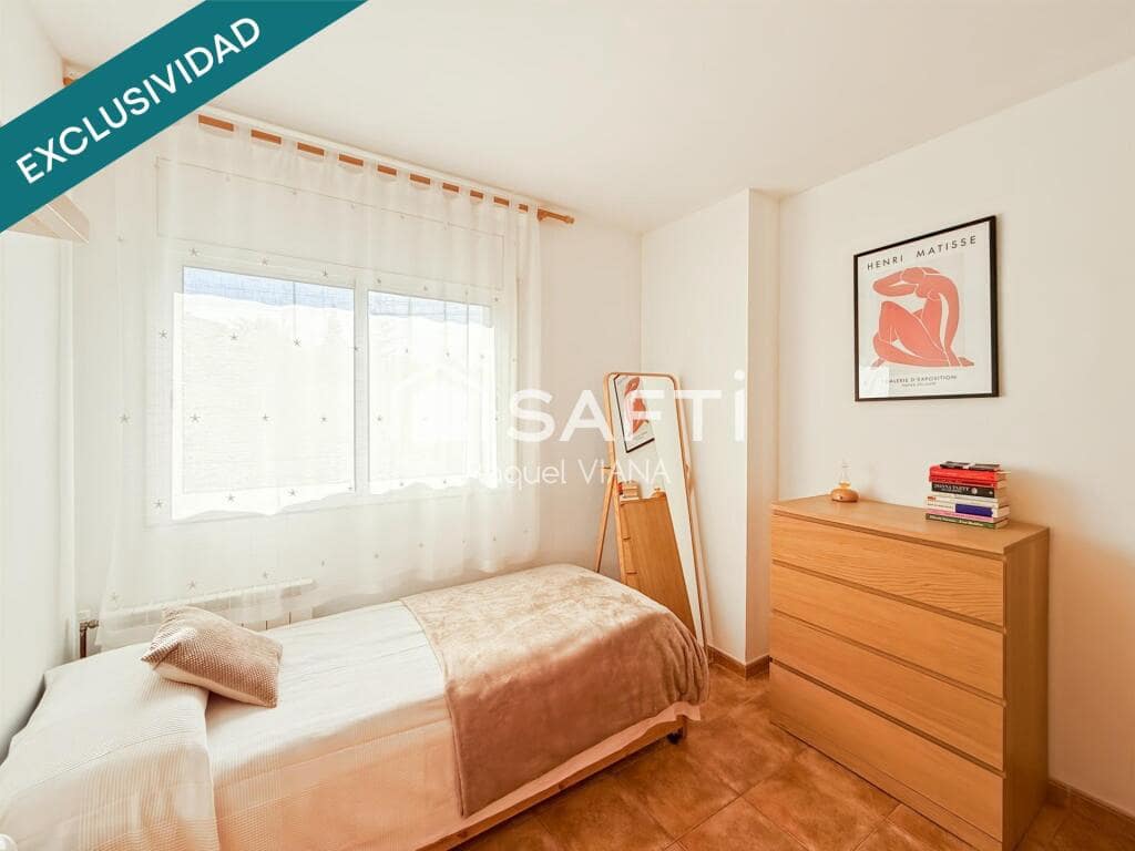 4 soveværelse Villa til salg i Abrera med swimmingpool garage - € 625.000 (Ref: 9395894)