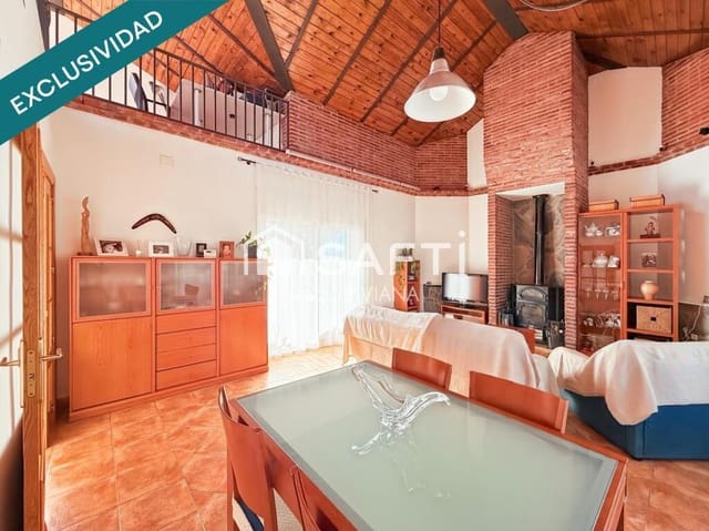 4 bedroom Villa for sale in Abrera with pool garage - € 625,000 (Ref: 9395894)