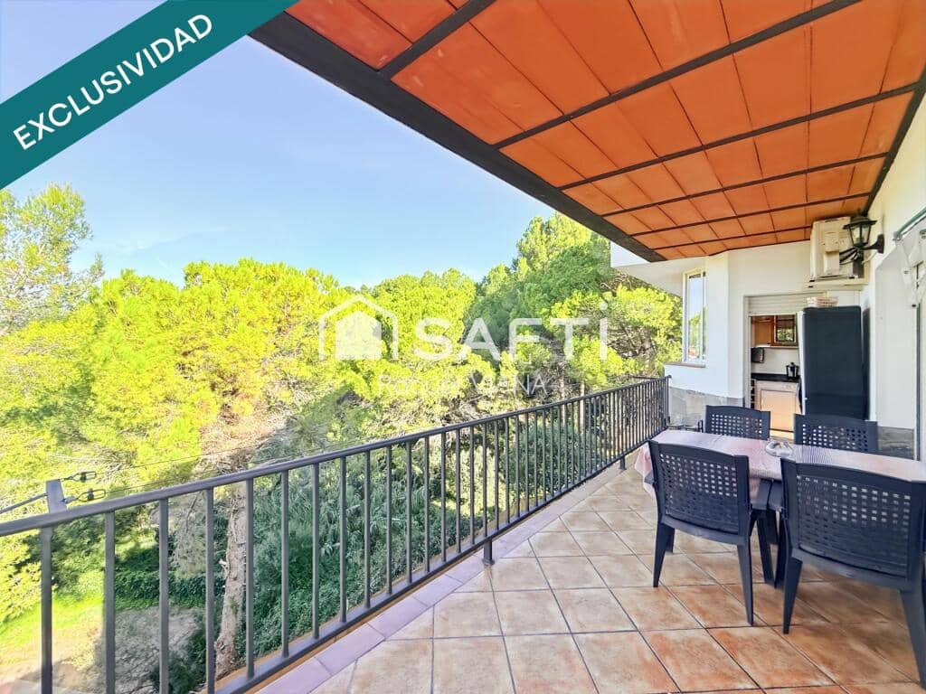 4 soveværelse Villa til salg i Abrera med swimmingpool garage - € 625.000 (Ref: 9395894)