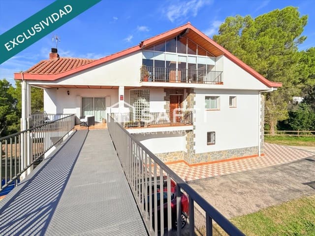 4 bedroom Villa for sale in Abrera with pool garage - € 625,000 (Ref: 9395894)