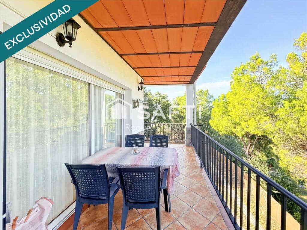 4 soveværelse Villa til salg i Abrera med swimmingpool garage - € 625.000 (Ref: 9395894)