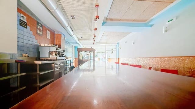 Erhverv til salg i Centro Urbano, Gijón - € 94.000 (Ref: 9398348)
