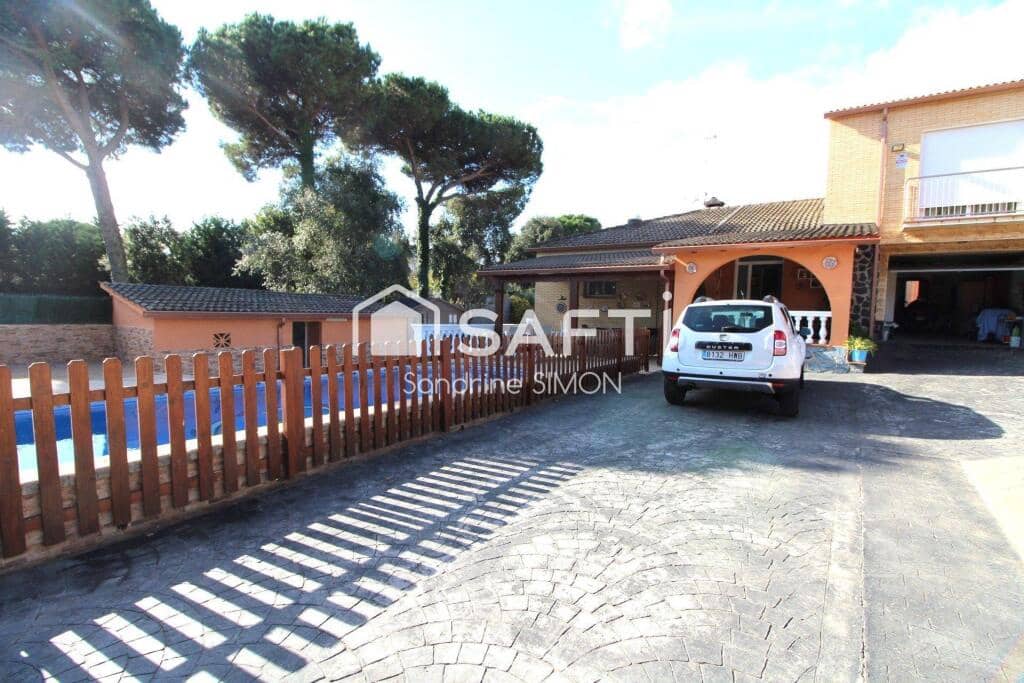 6 sypialnia Willa na sprzedaż w Vidreres z basenem garażem - 490 000 € (Ref: 9398352)