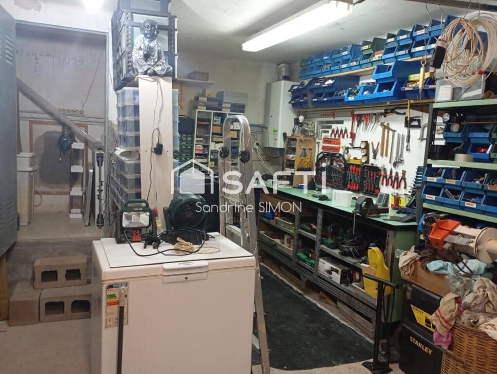 3 slaapkamer Villa te koop in Vidreres met zwembad garage - € 279.000 (Ref: 9398353)