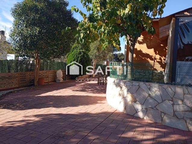 3 soverom Villa til salgs i La Goba, Vidreres med svømmebasseng garasje - € 279 000 (Ref: 9398353)