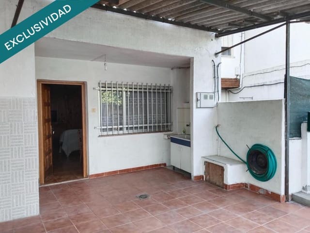 3 slaapkamer Rijtjeshuis te koop in Villadepalos, Carracedelo - € 82.000 (Ref: 9398358)