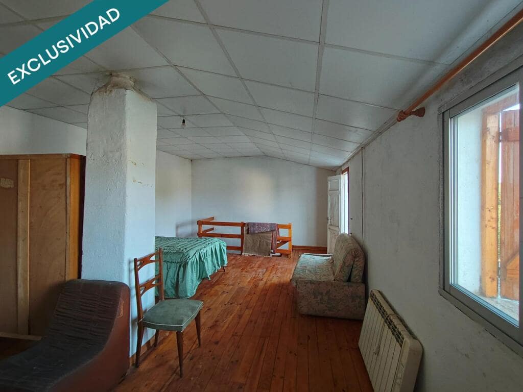 3 slaapkamer Rijtjeshuis te koop in Villadepalos - € 82.000 (Ref: 9398358)
