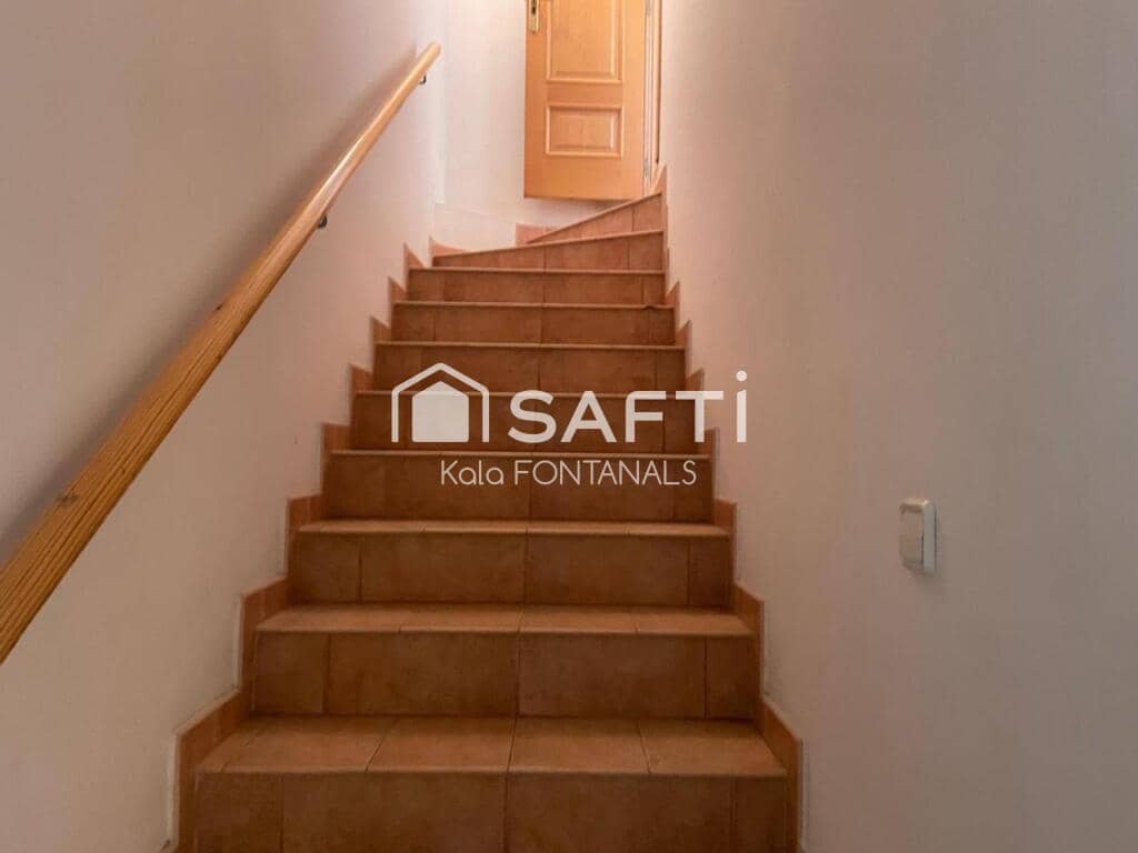 4 soverom Rekkehus til salgs i Sanxenxo med svømmebasseng garasje - € 520 000 (Ref: 9398362)