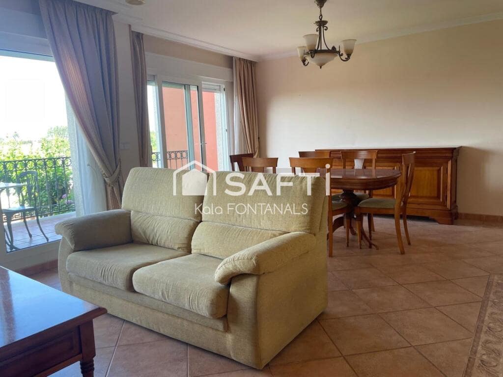 4 soverom Rekkehus til salgs i Sanxenxo med svømmebasseng garasje - € 520 000 (Ref: 9398362)