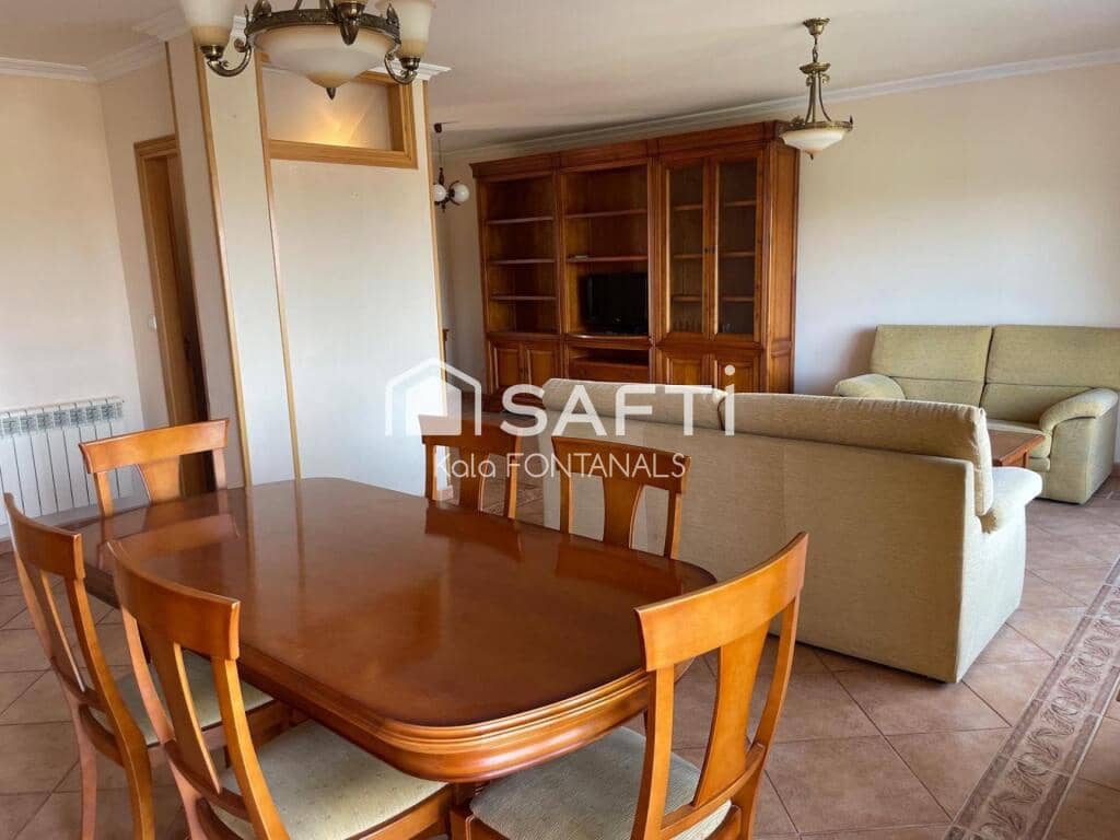 4 soverom Rekkehus til salgs i Sanxenxo med svømmebasseng garasje - € 520 000 (Ref: 9398362)