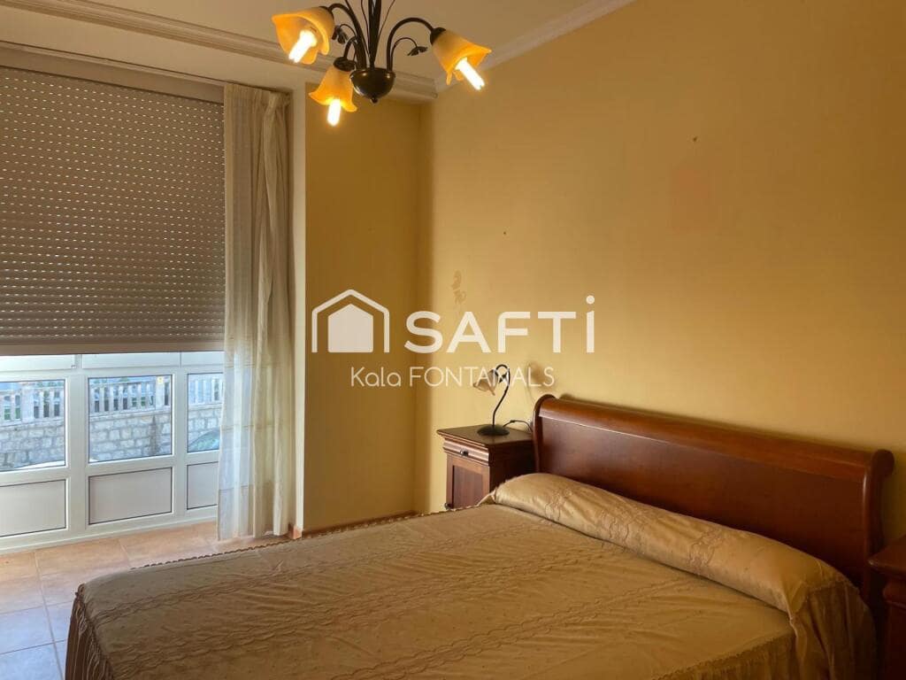 4 soverom Rekkehus til salgs i Sanxenxo med svømmebasseng garasje - € 520 000 (Ref: 9398362)