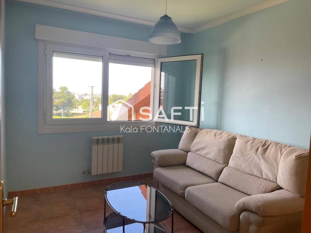 4 soverom Rekkehus til salgs i Sanxenxo med svømmebasseng garasje - € 520 000 (Ref: 9398362)