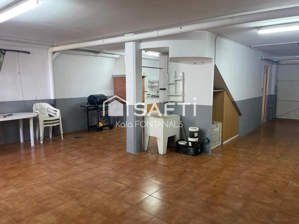 4 soverom Rekkehus til salgs i Sanxenxo med svømmebasseng garasje - € 520 000 (Ref: 9398362)