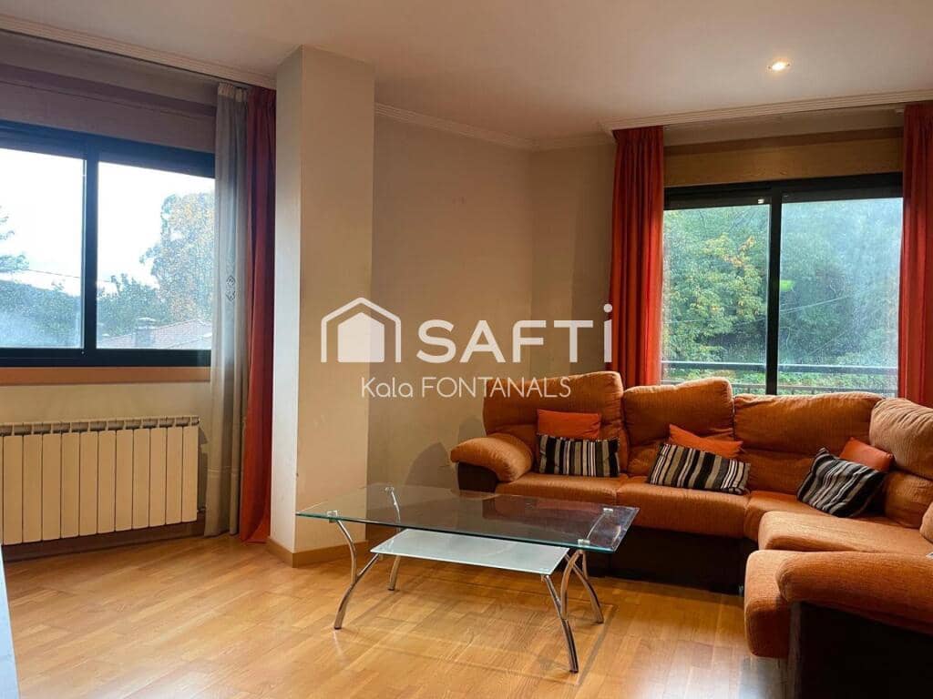 2 bedroom Apartment for sale in Pontevedra city with garage - € 225,000 (Ref: 9398363)