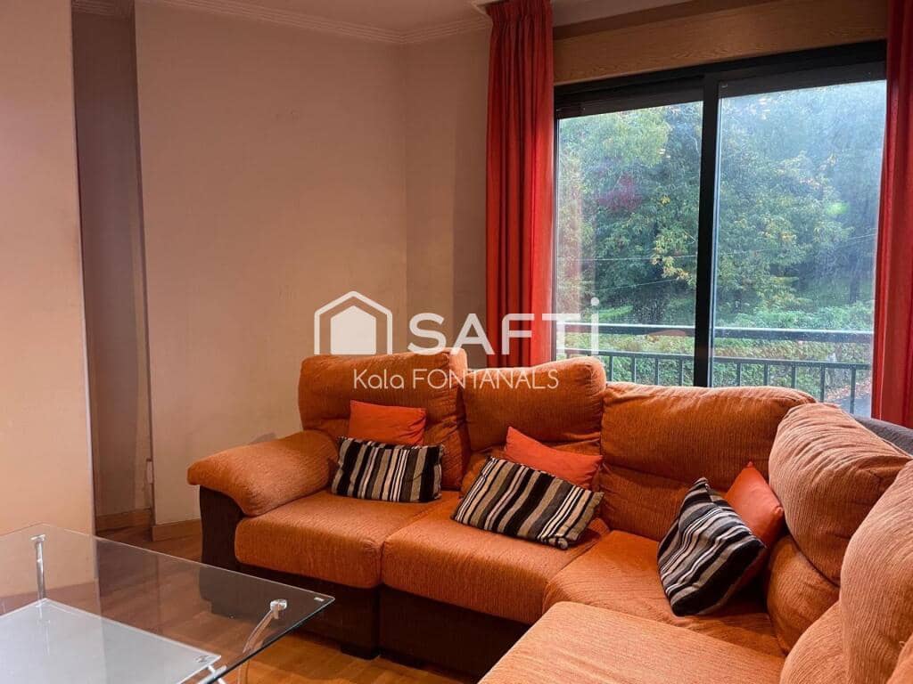 2 bedroom Apartment for sale in Pontevedra city with garage - € 225,000 (Ref: 9398363)