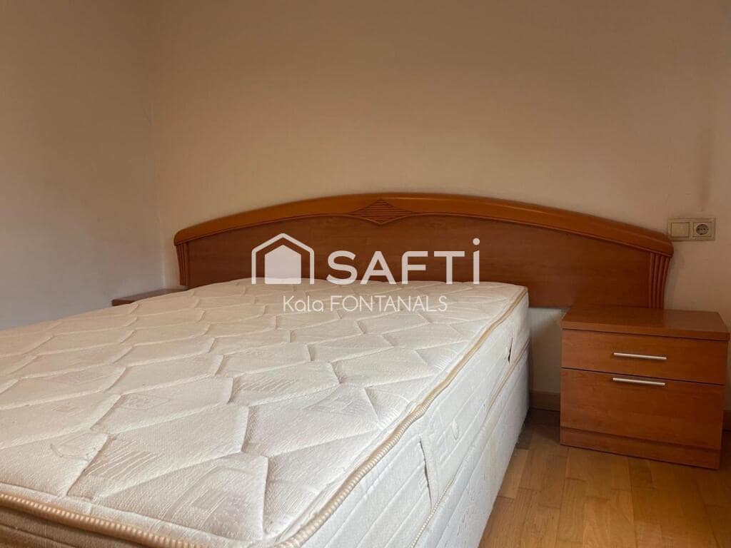 2 bedroom Apartment for sale in Pontevedra city with garage - € 225,000 (Ref: 9398363)