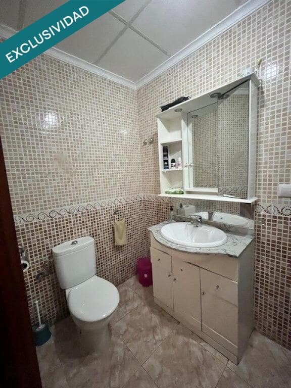 6 makuuhuone Rivitalo myytävänä paikassa Teresa de Cofrentes mukana 
autotalli - 75 000 € (Ref: 9398365)