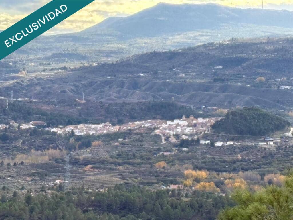 6 makuuhuone Rivitalo myytävänä paikassa Teresa de Cofrentes mukana 
autotalli - 75 000 € (Ref: 9398365)