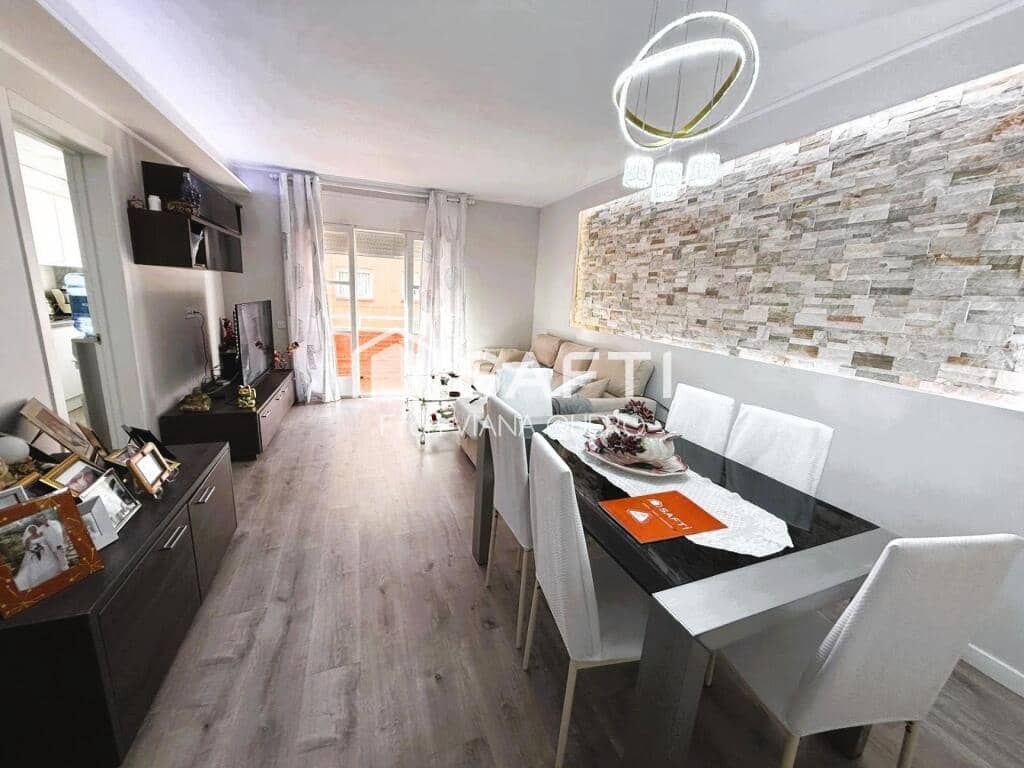 3 slaapkamer Appartement te koop in Malgrat de Mar - € 278.000 (Ref: 9400764)