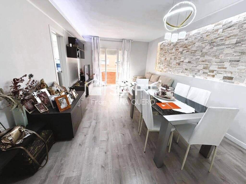 3 slaapkamer Appartement te koop in Malgrat de Mar - € 278.000 (Ref: 9400764)