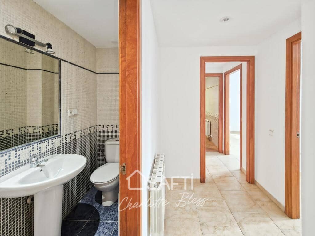 3 bedroom Apartment for sale in Cubelles - € 278,000 (Ref: 9400765)