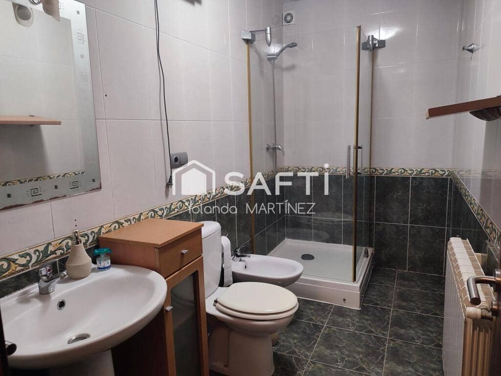 5 bedroom Villa for sale in Silleda - € 230,000 (Ref: 9400767)