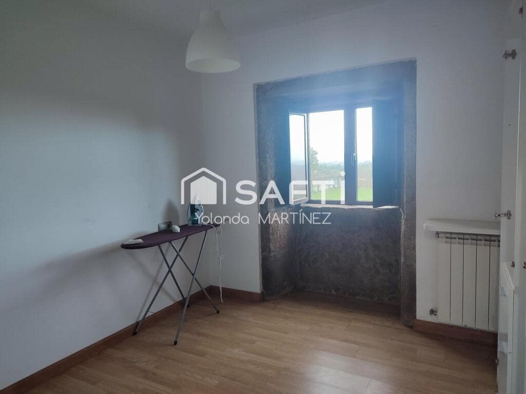 5 bedroom Villa for sale in Silleda - € 230,000 (Ref: 9400767)